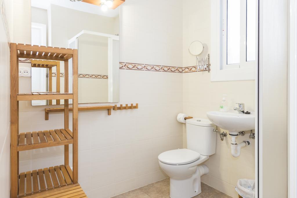 Apartament Fira *